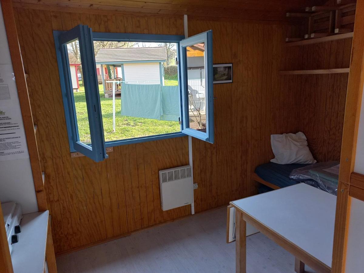 Camping Les Feuilles Chauffailles Exteriör bild