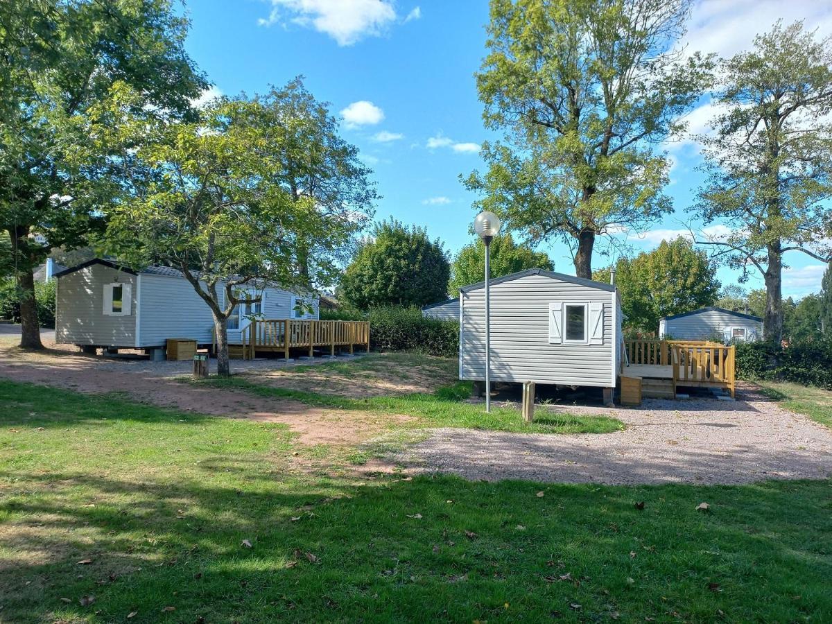 Camping Les Feuilles Chauffailles Exteriör bild