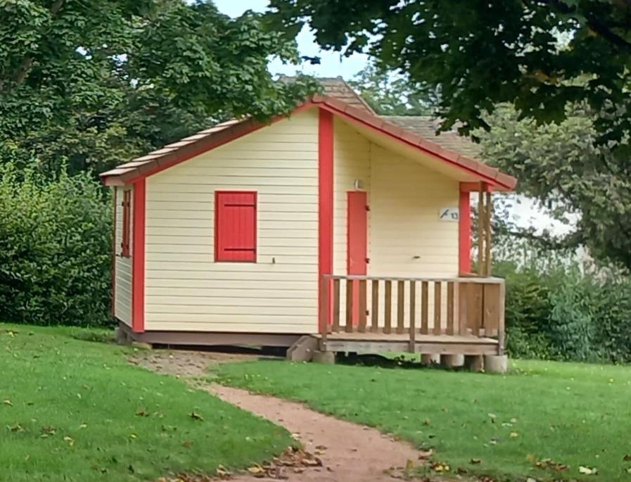 Camping Les Feuilles Chauffailles Exteriör bild