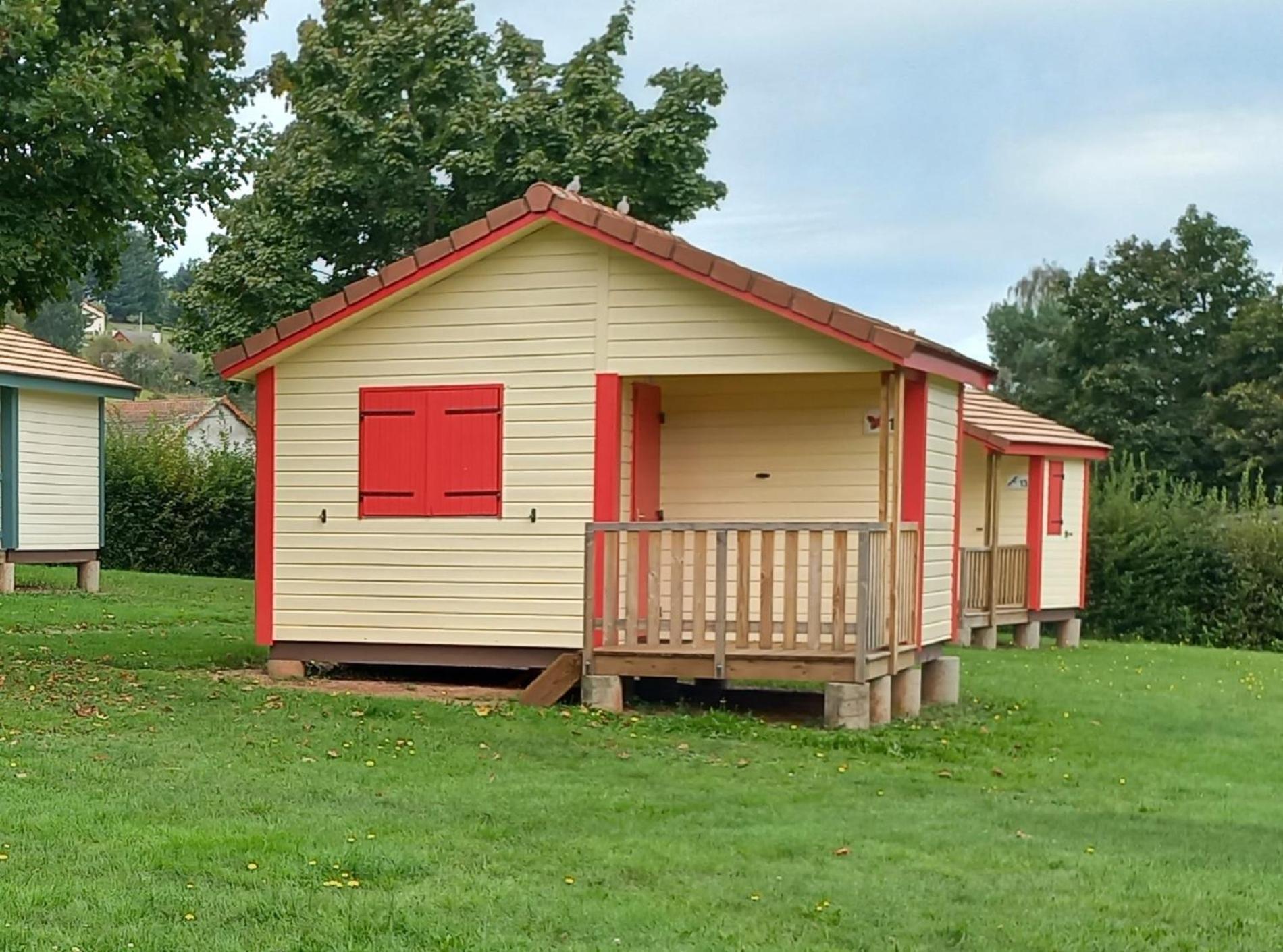 Camping Les Feuilles Chauffailles Exteriör bild