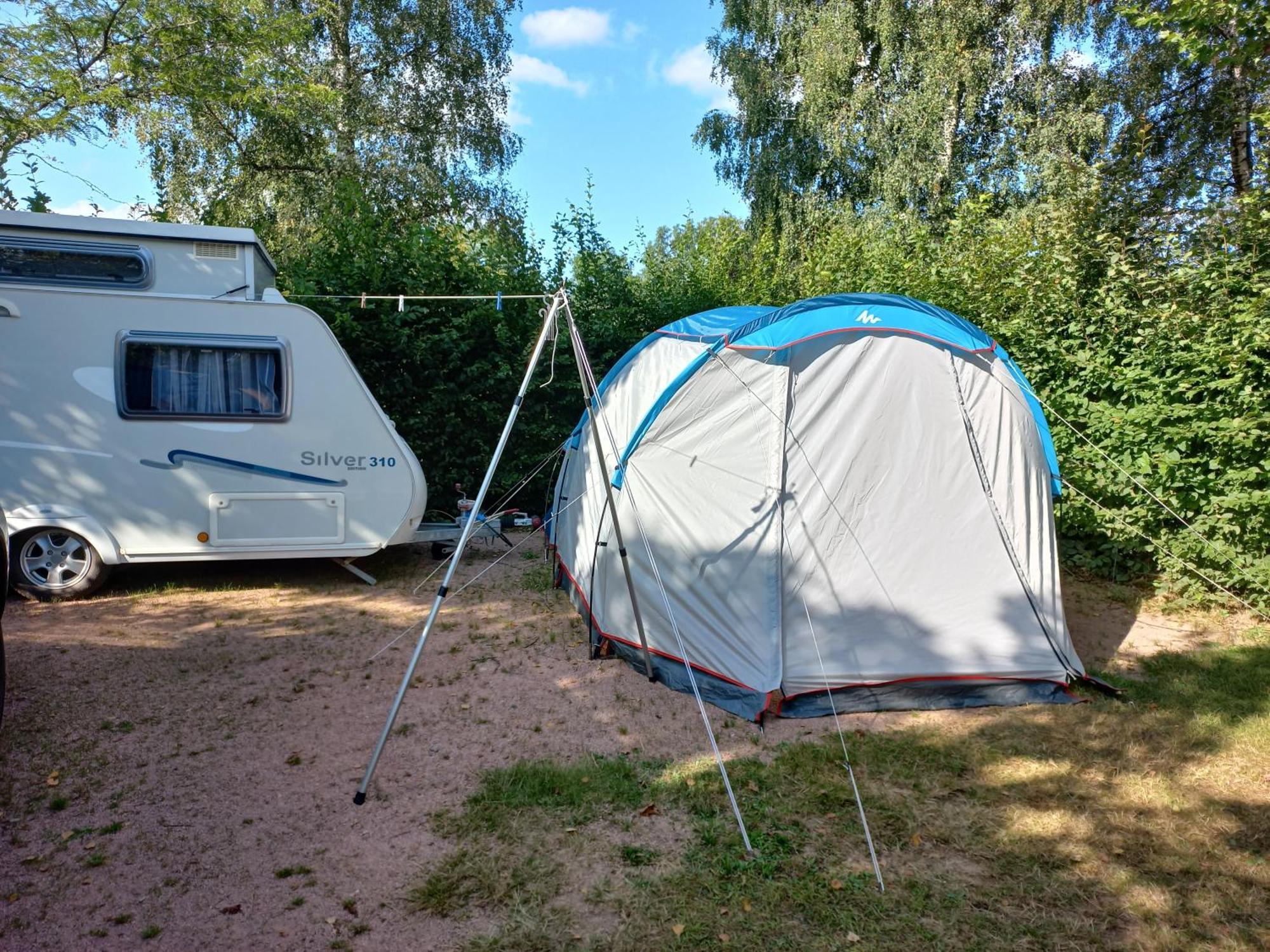 Camping Les Feuilles Chauffailles Exteriör bild